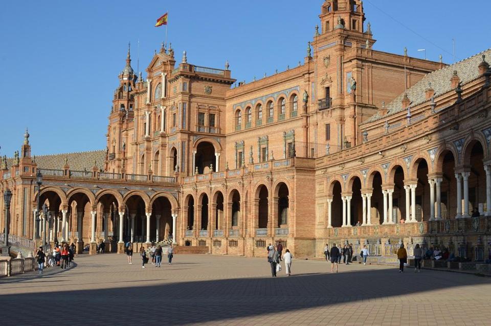 Epicenter II Nuevo Y Lujoso Apto Parking Gratis Perfecta Ubicacion Sevilla Eksteriør billede